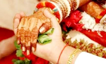 परिजन ढूंढते रह गए और बेटी ने डाक से थाने में भेज दिया निकाहनामा