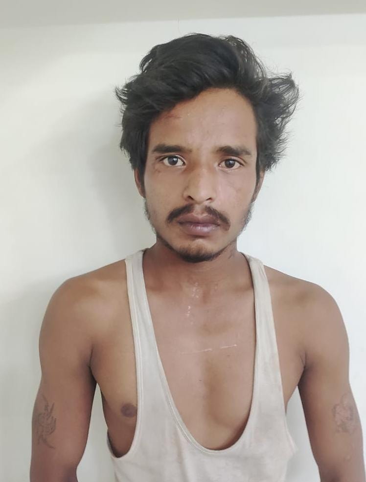 लिव इन में रह रहे युवक ने युवती की ब्लेड से मारकर हत्या की