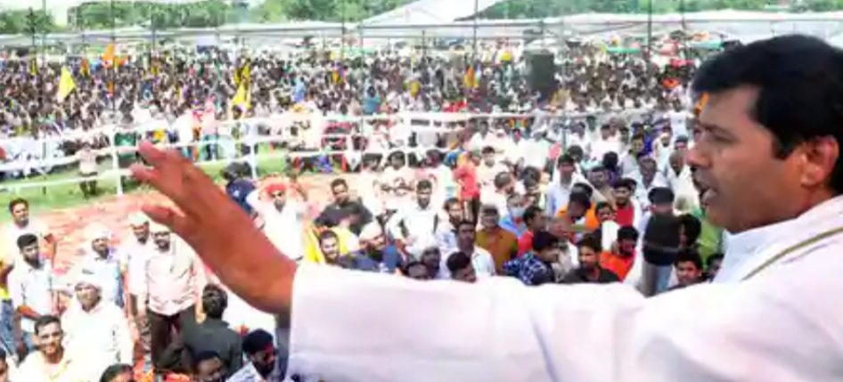 जो ब्राह्मण का सम्मान ना करे, उसका हुक्का पानी बंद कर दो, ब्राह्मण सम्मेलन में किया एलान
