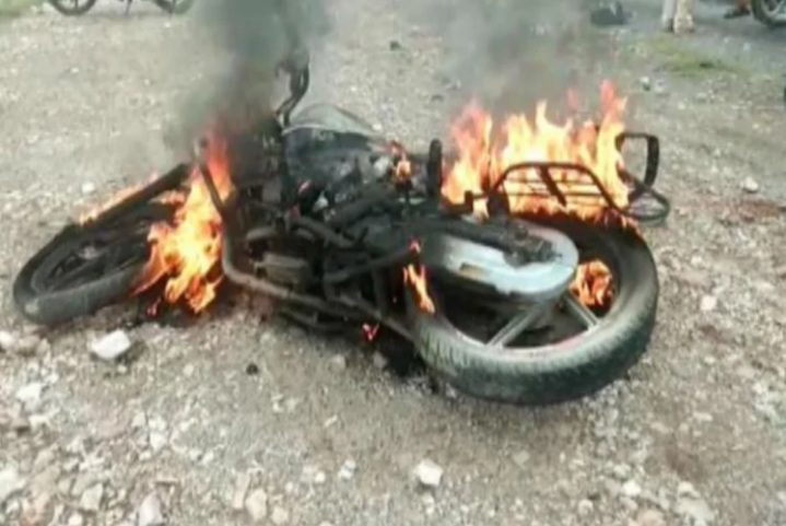 सहारनपुर में हुई खौफनाक वारदात, स्मैक के नशे में धुत युवकों ने पेट्रोल डालकर दंपती को जलाया
