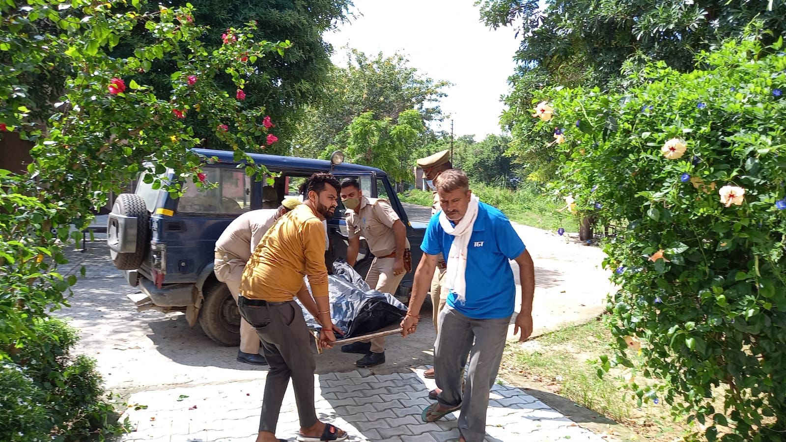 बागपत- युवक की हत्या कर शव जंगल में फेंका