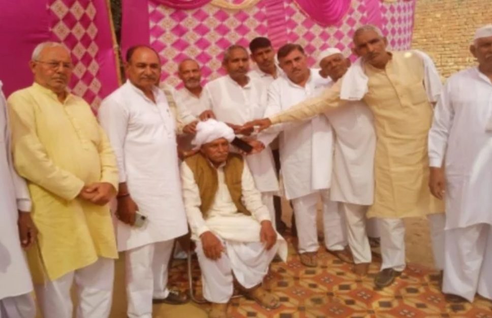 गठवाला खाप के लिसाढ़ थांबा के थांबेदार की पगड़ी बदलने को लेकर विवाद