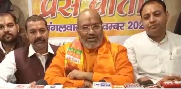बोले महामंडलेश्वर नरसिंहानंद, बंद किए जाएं देश के सभी मदरसे, यहां आतंकी पैदा होते हैं