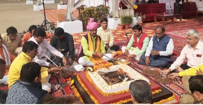 बभनान और मोतीगंज चीनी मिलों के पेराई सत्र का शुभारंभ