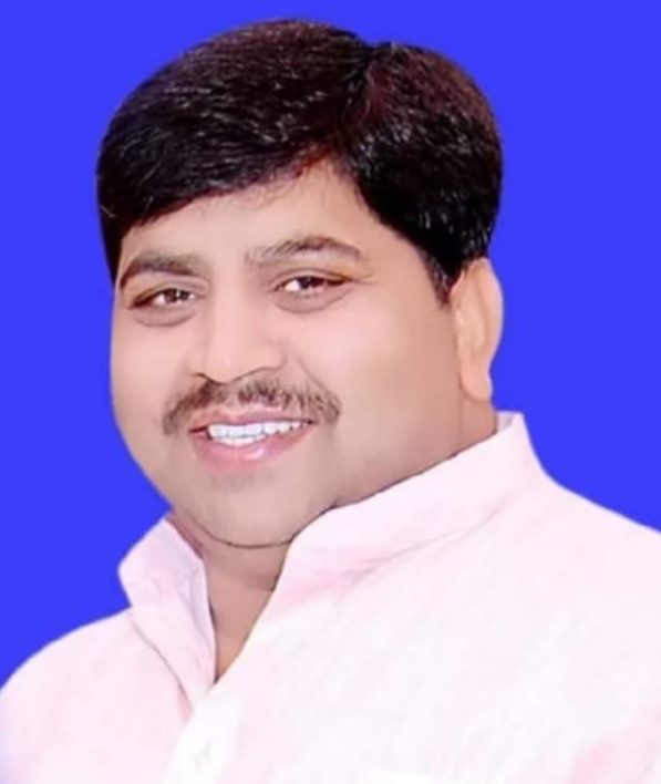 बसपा एमएलसी महमूद अली से 50 करोड़ रुपये की वसूली के आदेश