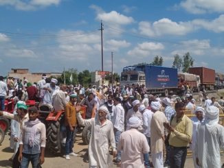 Bhakiyu jammed the Panipat Khatima highway