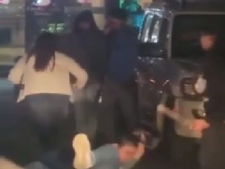 In Roorkee two groups of girls fight fiercely