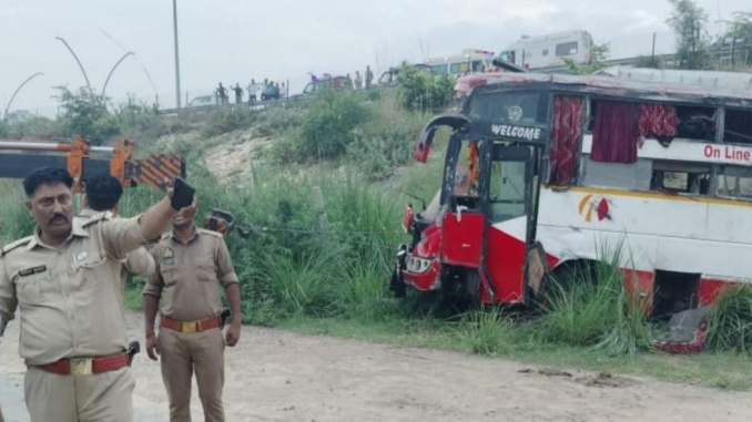 lucknow agra exressway accident news
